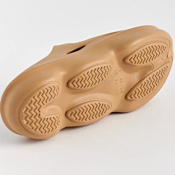 NEW UO molded mule water shoes unisex - Picture 4 of 12